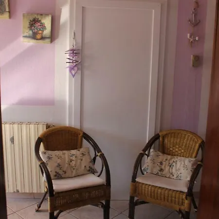 Apartment Casa La Piazzetta Di Pomonte